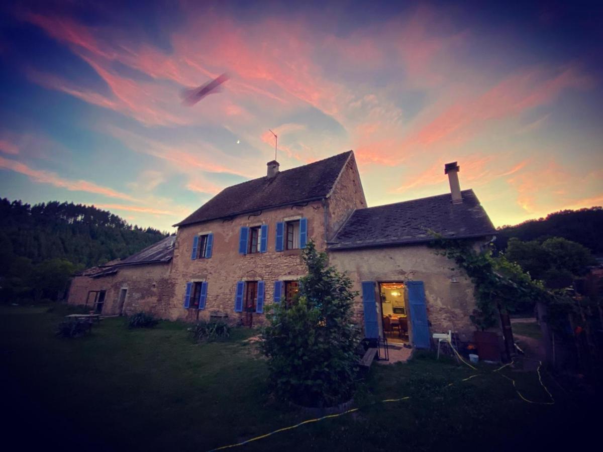 Bed and Breakfast De Oude Pastorie La Celle-En-Morvan Exterior foto