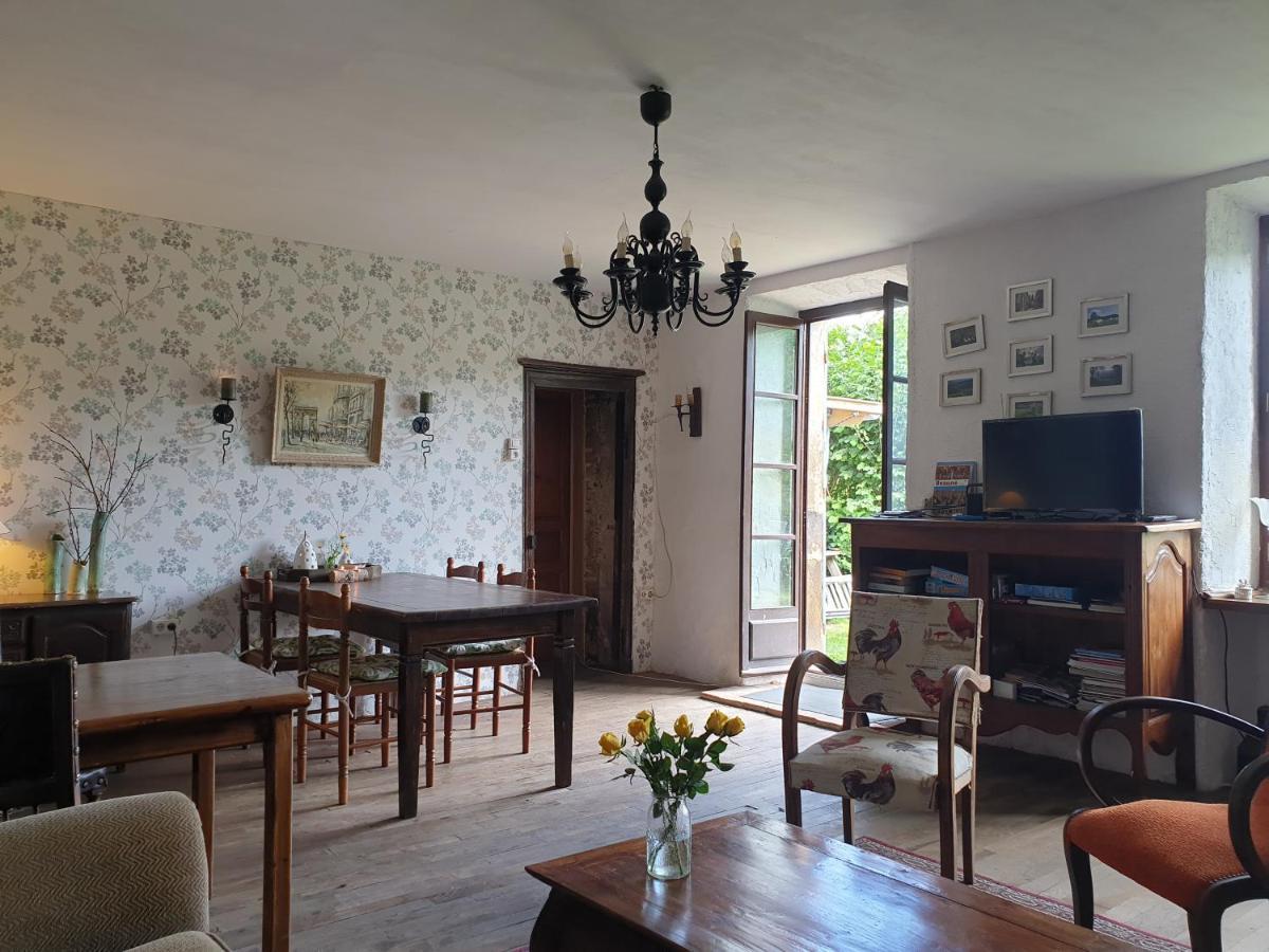 Bed and Breakfast De Oude Pastorie La Celle-En-Morvan Exterior foto