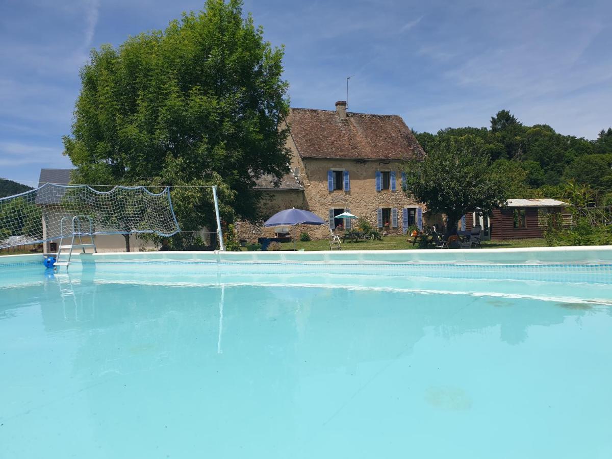 Bed and Breakfast De Oude Pastorie La Celle-En-Morvan Exterior foto