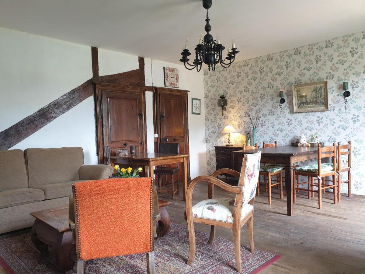Bed and Breakfast De Oude Pastorie La Celle-En-Morvan Exterior foto